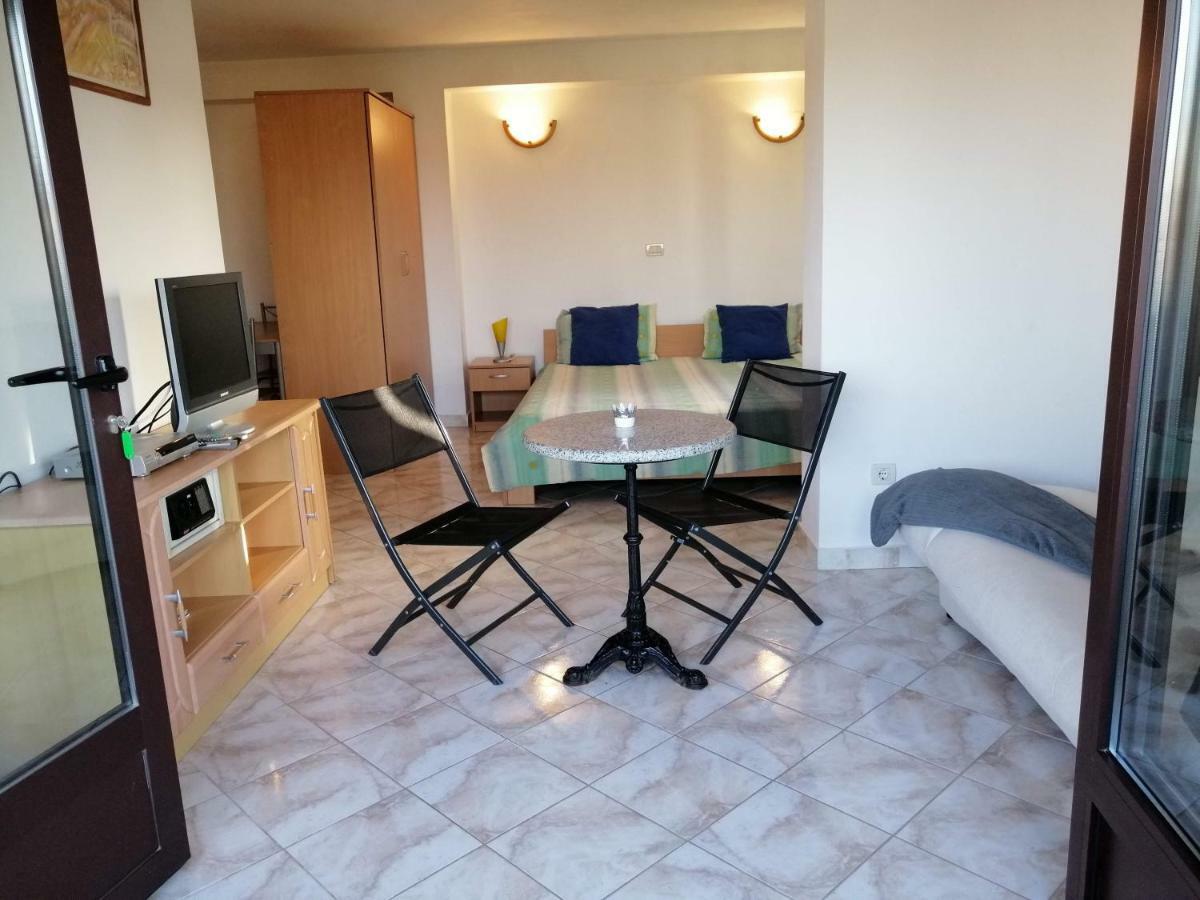 Gracia Apartments Фунтана Экстерьер фото